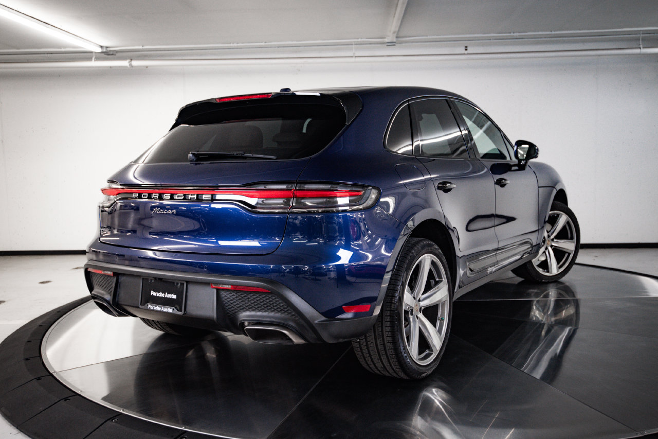 Certified 2026 Porsche Macan AWD/4WD image 7
