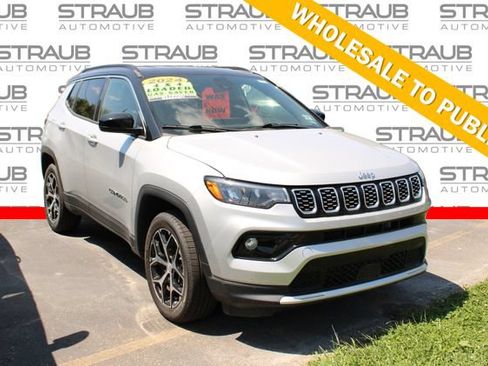 Used 2024 Jeep Compass Limited AWD/4WD image 1