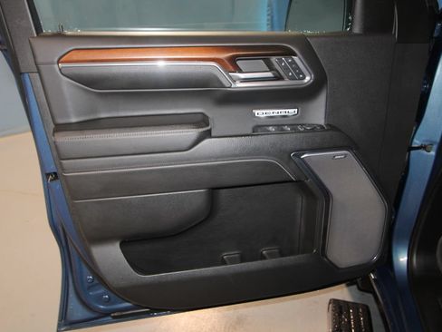 Used 2024 GMC Sierra 1500 Denali AWD/4WD image 5