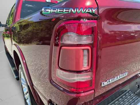 Used 2022 RAM 1500 Laramie AWD/4WD image 29