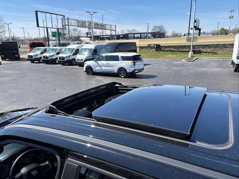 Used 2024 RAM 1500 Laramie image 10