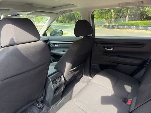Used 2025 Honda CR-V EX image 8