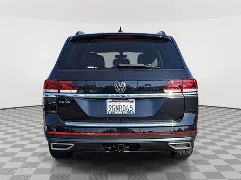 Used 2023 Volkswagen Atlas SE w/ Panoramic Sunroof Package FWD image 6