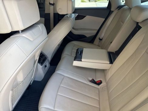 Used 2019 Audi A4 2.0T Premium FWD image 11