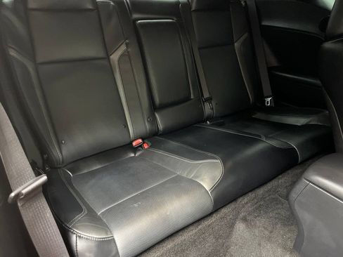 Used 2015 Dodge Challenger R/T Plus RWD image 23