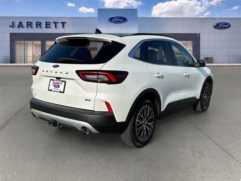 Used 2024 Ford Escape SE w/ PHEV Premium Package FWD image 7