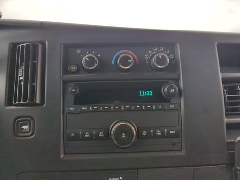 Used 2024 GMC Savana 2500 w/ Driver Convenience Package image 13