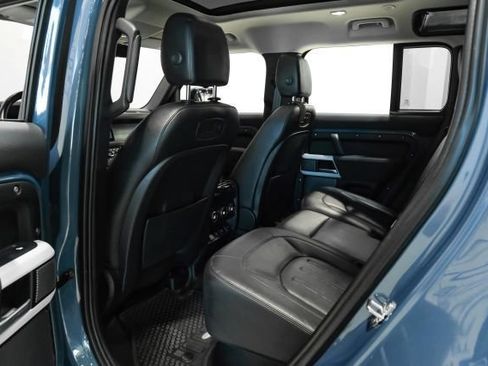 Used 2021 Land Rover Defender 110 SE AWD/4WD image 32