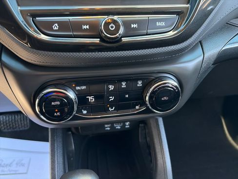 Used 2021 Chevrolet TrailBlazer LT w/ Premium Seating Package FWD image 22