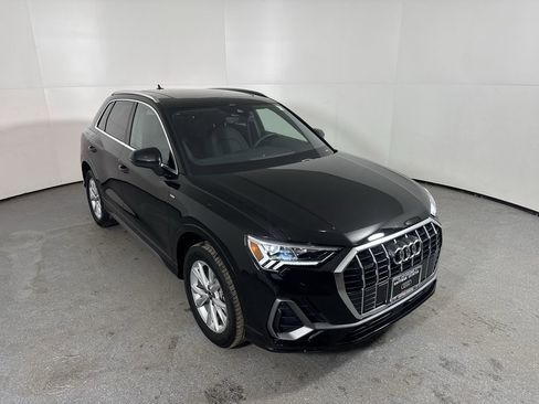 Used 2025 Audi Q3 2.0T Premium w/ Convenience Package image 34