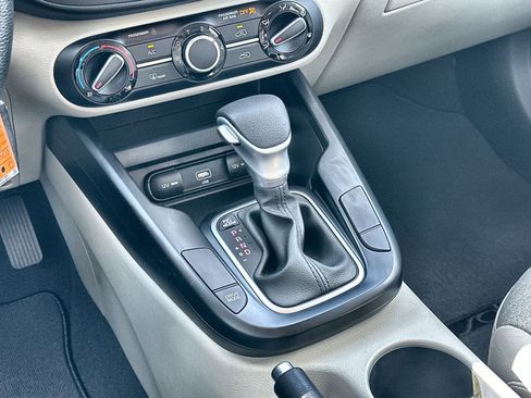 Used 2021 Kia Soul S image 17