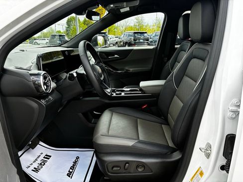 Used 2026 Chevrolet Equinox LT w/ Convenience Package II AWD/4WD image 6