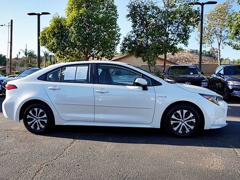 Used 2020 Toyota Corolla LE w/ Body Protection Package FWD image 7