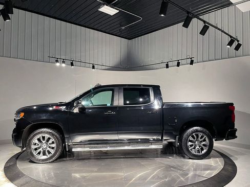 Used 2023 Chevrolet Silverado 1500 RST w/ Z71 Off-Road Package image 17