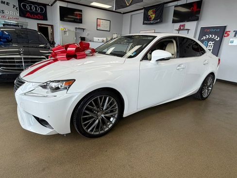 Used 2014 Lexus IS 250 w/ Premium Package image 2