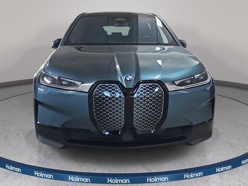 Used 2023 BMW iX xDrive50 AWD/4WD image 3