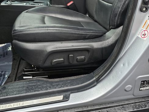 Used 2017 Subaru Outback 2.5i Limited AWD/4WD image 29