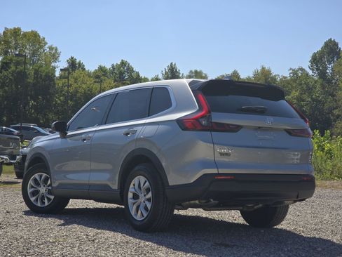 Used 2023 Honda CR-V LX image 11