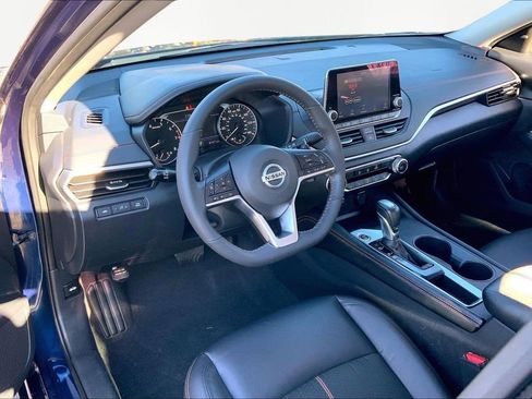 Used 2022 Nissan Altima 2.5 SR image 12