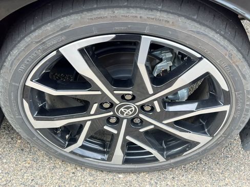 Used 2024 Toyota Prius Prime FWD image 22