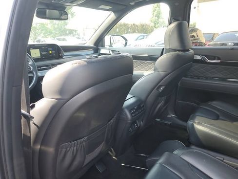 Used 2020 Hyundai Palisade Limited FWD image 13