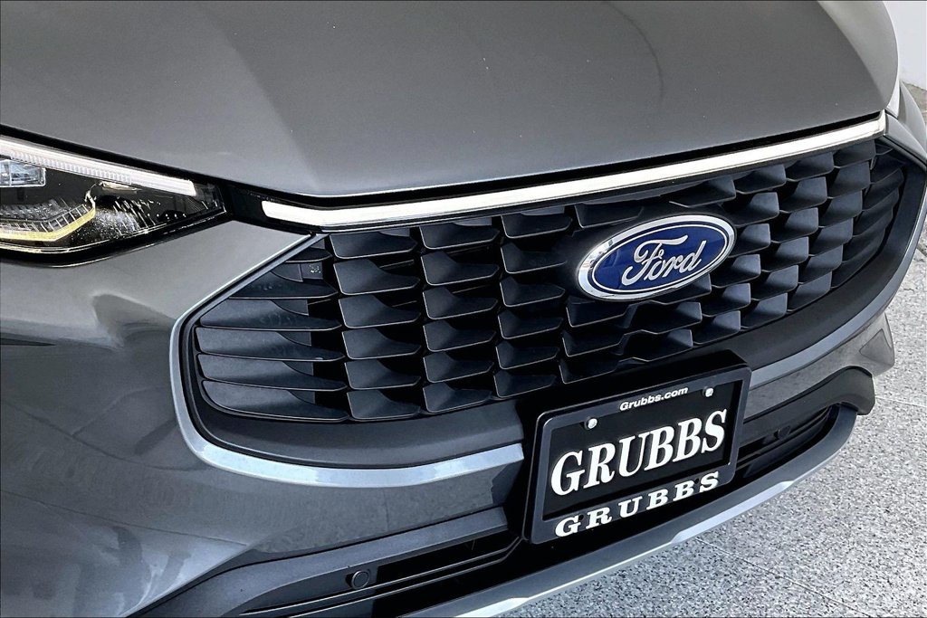 Used 2025 Ford Escape Platinum AWD/4WD image 34