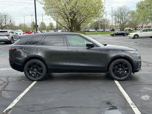 Used 2022 Land Rover Range Rover Velar R-Dynamic S image 8