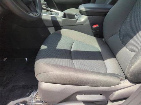 Used 2025 Toyota RAV4 LE AWD/4WD image 12
