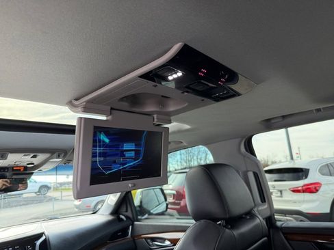 Used 2019 Cadillac Escalade Premium Luxury w/ LPO, Radiant Package image 28