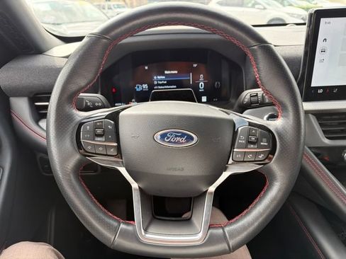 Certified 2025 Ford Explorer ST-Line AWD/4WD image 13