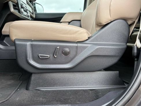 Used 2024 Ford Expedition Max Limited AWD/4WD image 14