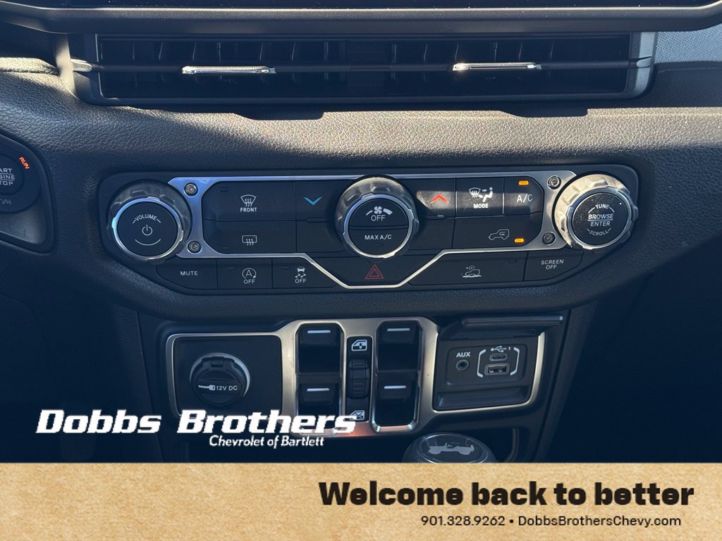 Used 2025 Jeep Wrangler Unlimited Sport AWD/4WD image 29