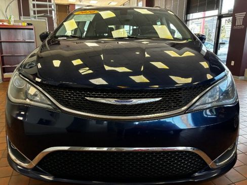 Used 2020 Toyota Avalon Limited w/ Advanced Safety Package image 4