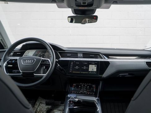 Certified 2024 Audi Q8 e-tron Premium Plus w/ Premium Plus Package image 20