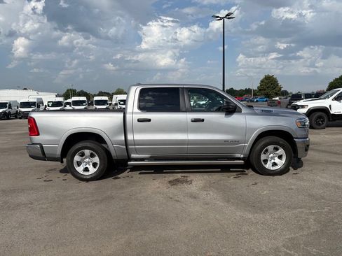 Used 2025 RAM 1500 Big Horn AWD/4WD image 9