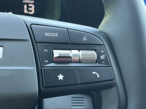 New 2026 Kia Sportage LX FWD image 12