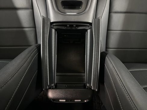 Used 2022 Mercedes-Benz GLE 350 4MATIC image 35