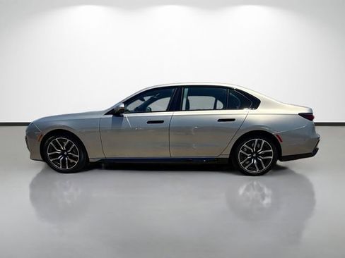 Used 2023 BMW 760i xDrive AWD/4WD image 6
