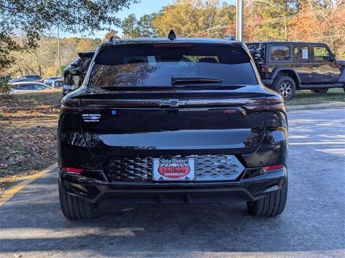 New 2026 Chevrolet Equinox EV RS image 3
