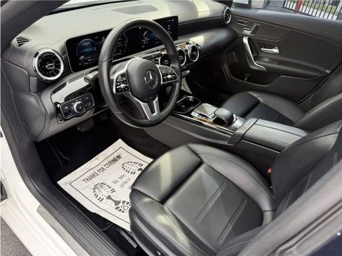 Used 2020 Mercedes-Benz CLA 250 image 17