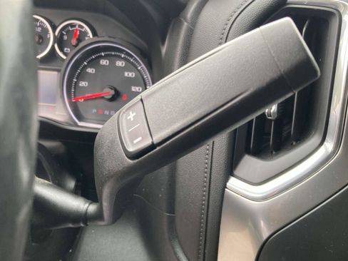 Used 2020 Chevrolet Silverado 1500 LT w/ Texas Edition image 27