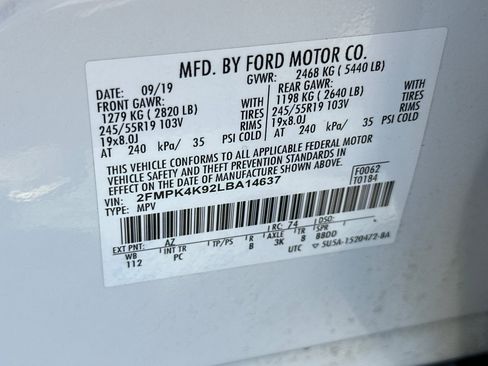 Used 2020 Ford Edge Titanium w/ Equipment Group 301A AWD/4WD image 29