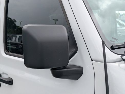 Used 2021 Jeep Wrangler Unlimited Rubicon image 10