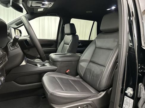 Used 2024 Chevrolet Tahoe LT AWD/4WD image 17