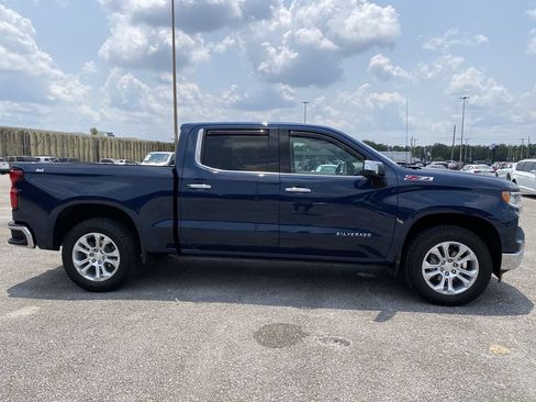 Used 2022 Chevrolet Silverado 1500 LTZ AWD/4WD image 9