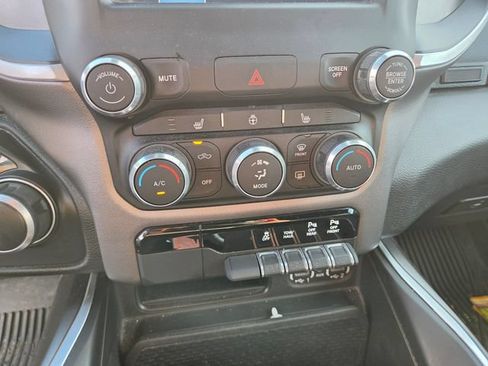 Used 2022 RAM 1500 Big Horn AWD/4WD image 8