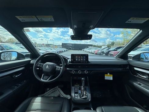 Used 2024 Honda CR-V Sport Touring image 15