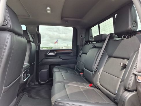 Used 2024 GMC Sierra 2500 Denali w/ Technology Package AWD/4WD image 36