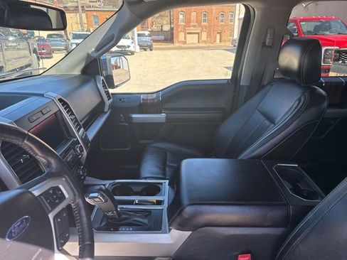 Used 2019 Ford F150 Lariat image 17