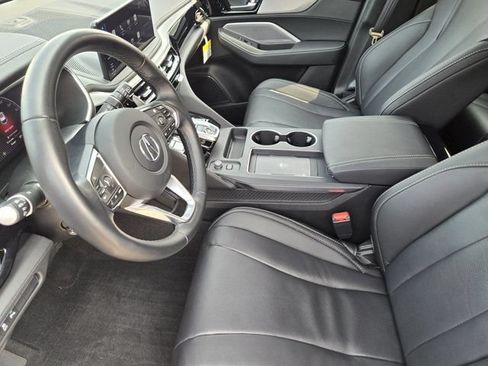 Certified 2026 Acura MDX FWD w/ Technology Package image 13